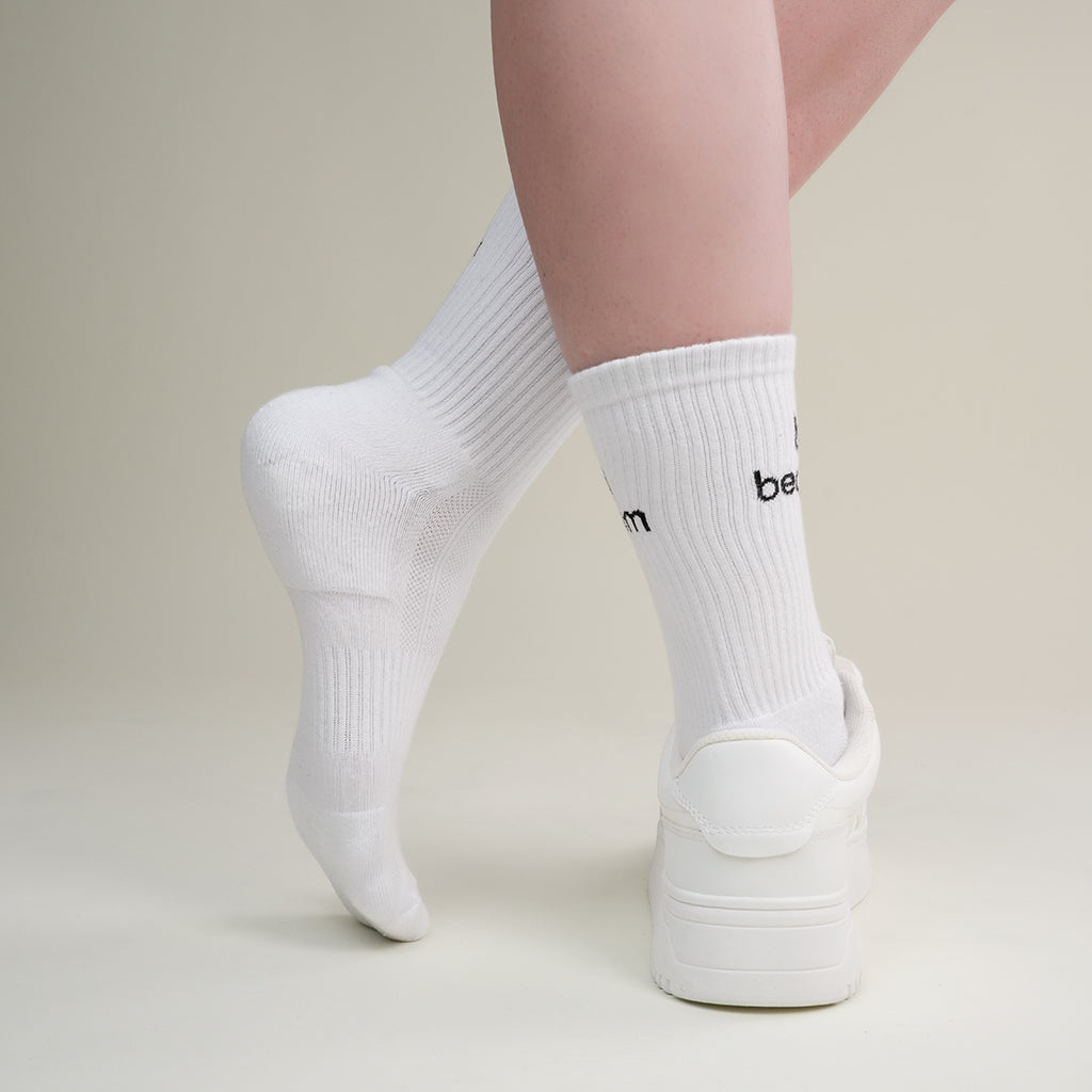 BSSET1SM0102001, BSSET1MM0102001, BSSET1LM0102001, Beqem Socken aus ägyptischer Baumwolle – weiße, atmungsaktive & langlebige Bio-Baumwollsocken für maximalen Komfort.